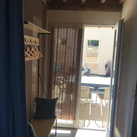 L Ostalada Roquefort-des-Corbières